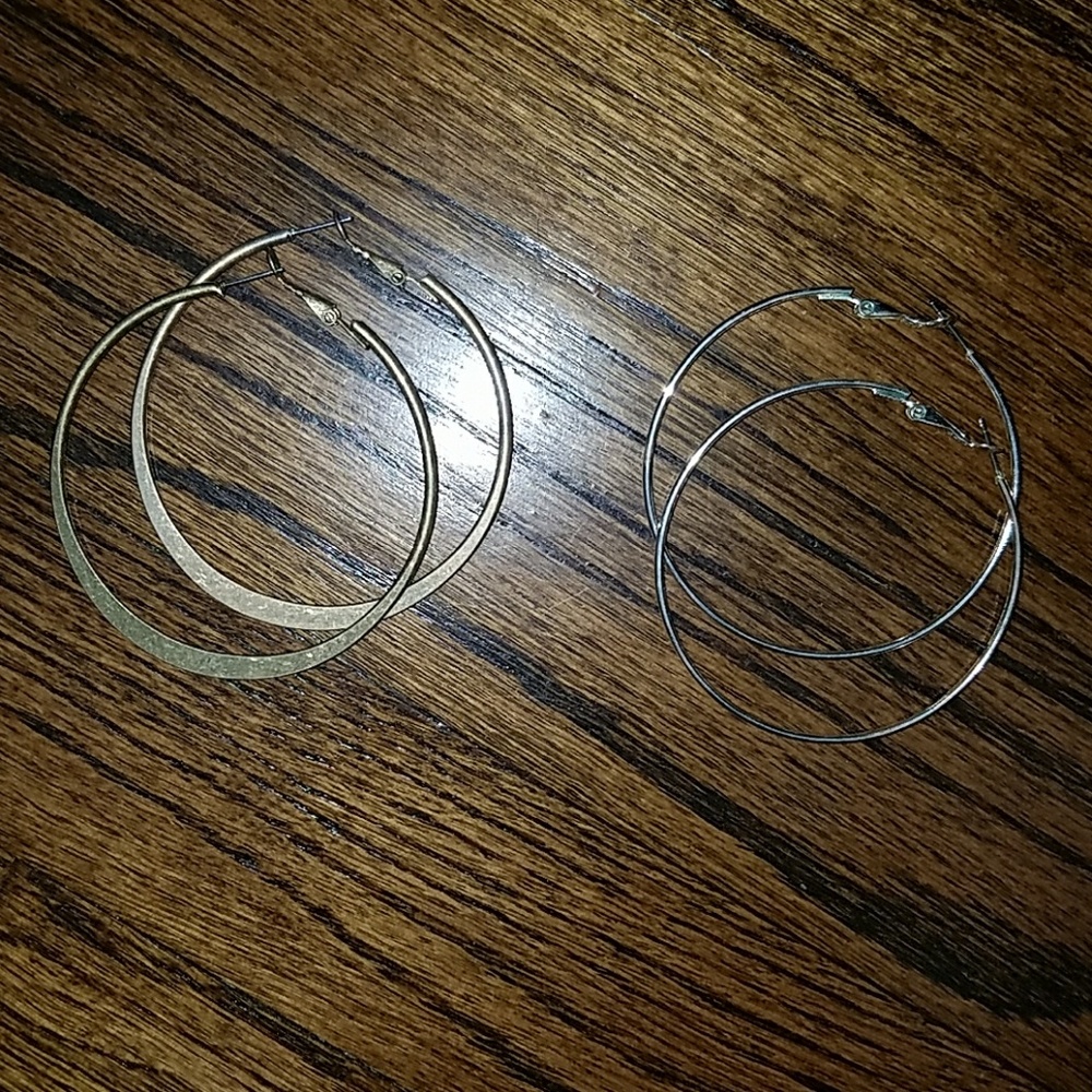 Set of Hoop Earings